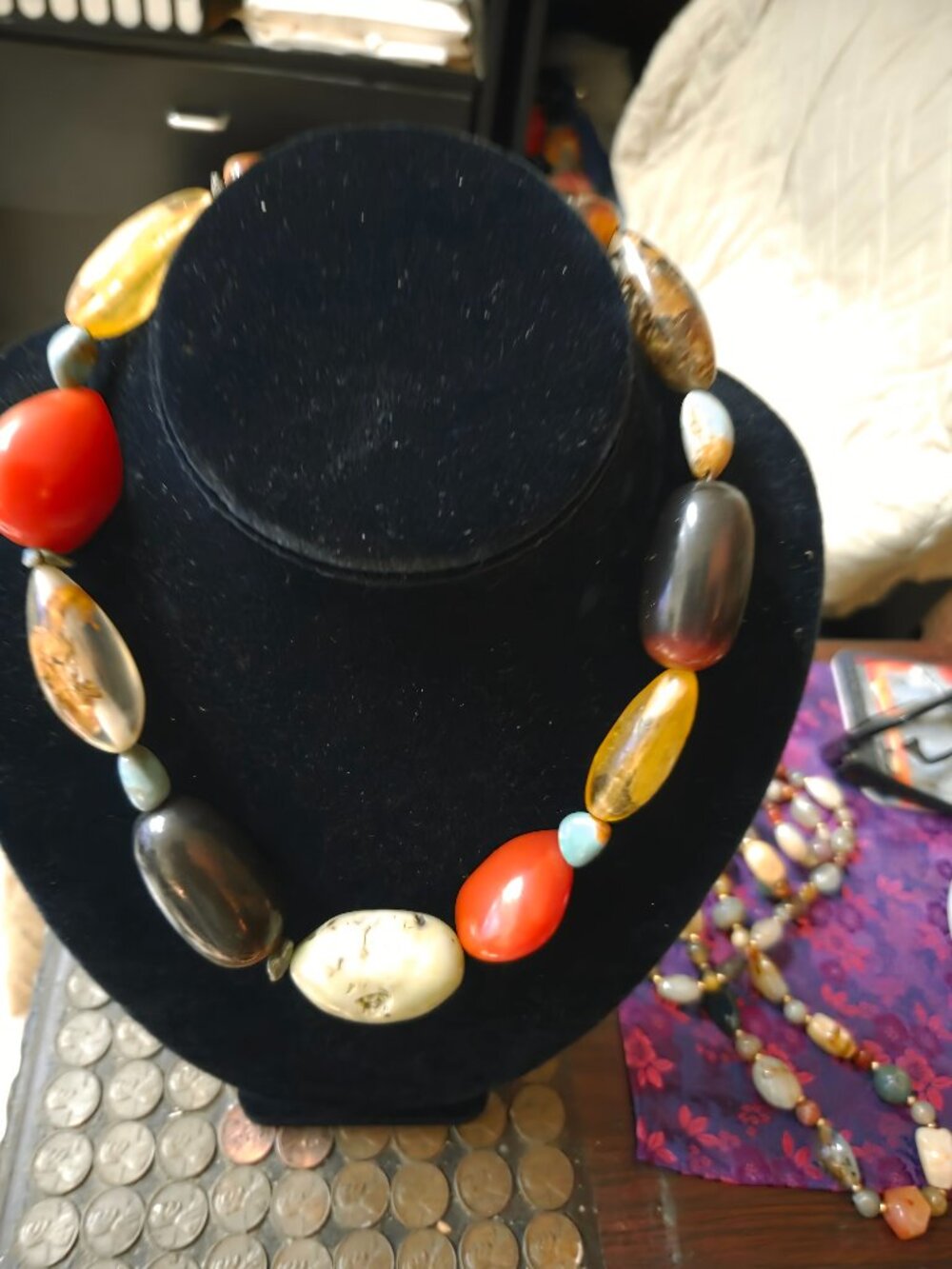 Chunky bakllte Large stones necklace